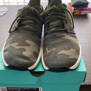 Nike SB Air Max ( Camouflage Color Way )